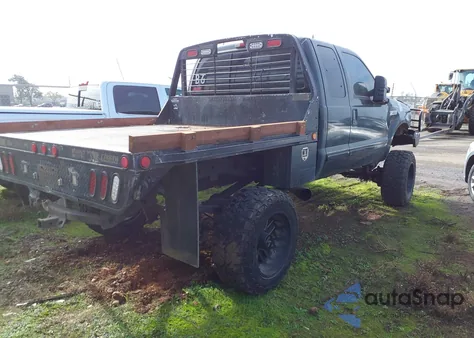 2001 Ford F-250 Lariat/Xl/Xlt z USA, uszkodzony, nr VIN 1FTNX20F21EC57165